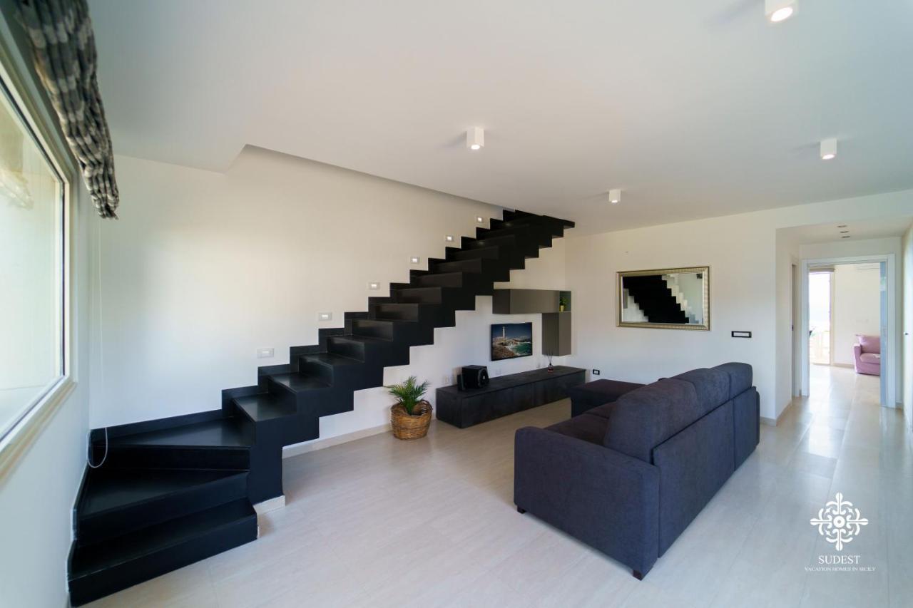 Villa Vittoria - Waterfront House Augusta Ngoại thất bức ảnh
