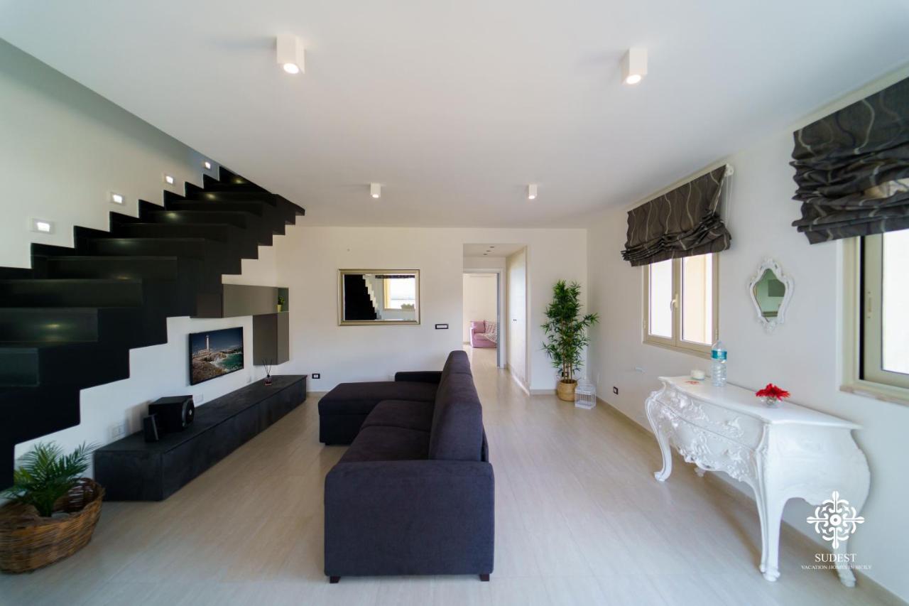 Villa Vittoria - Waterfront House Augusta Ngoại thất bức ảnh