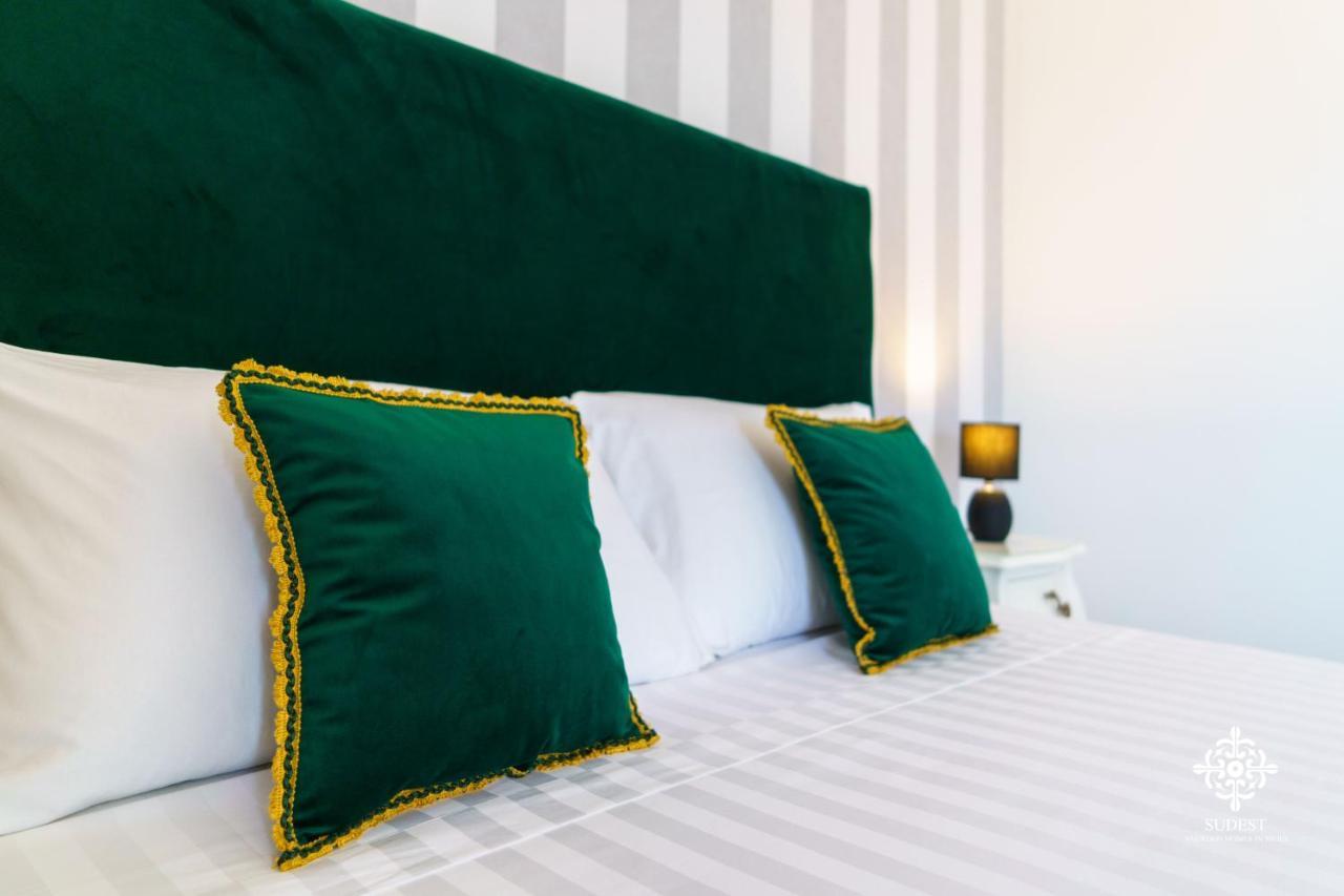 Villa Vittoria - Waterfront House Augusta Ngoại thất bức ảnh
