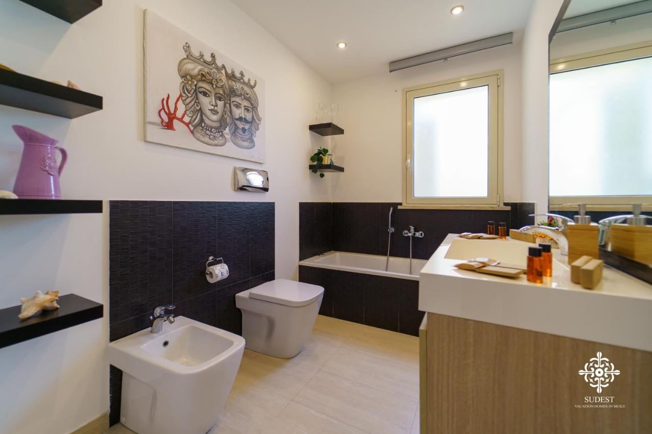 Villa Vittoria - Waterfront House Augusta Ngoại thất bức ảnh