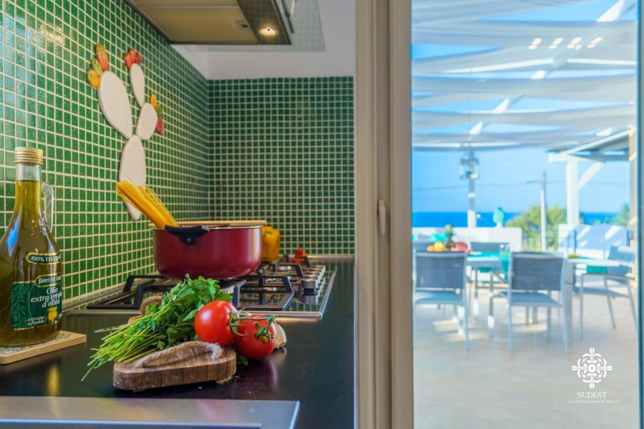 Villa Vittoria - Waterfront House Augusta Ngoại thất bức ảnh