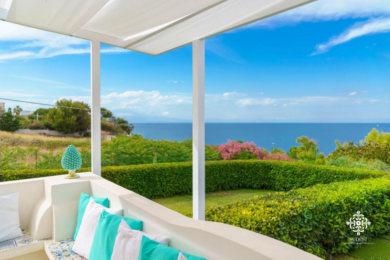 Villa Vittoria - Waterfront House Augusta Ngoại thất bức ảnh