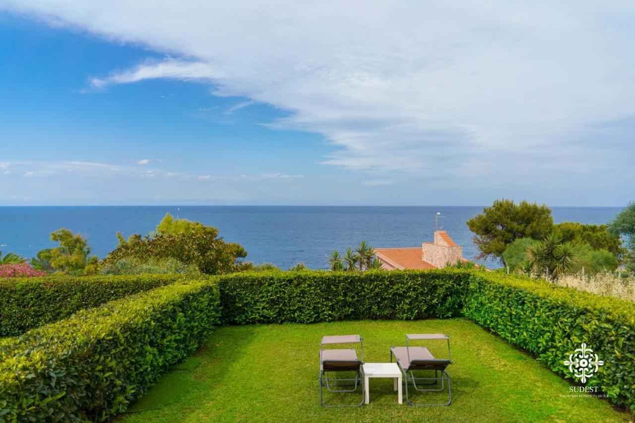 Villa Vittoria - Waterfront House Augusta Ngoại thất bức ảnh